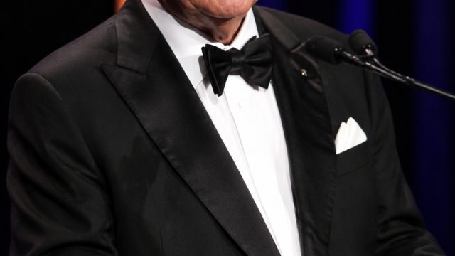 A Tribute to Clive Davis: Reflections on a Music Industry Legend | bioskop777 rtp, 128 raja indo slo