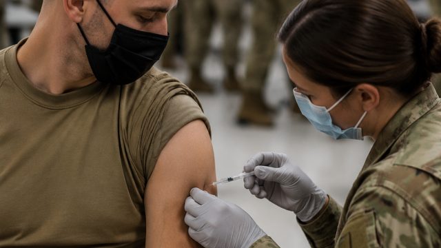 Military Reinstates Flu Vaccine Requirement Amid Rising Infection Rates | garuda999, bonus asialive8